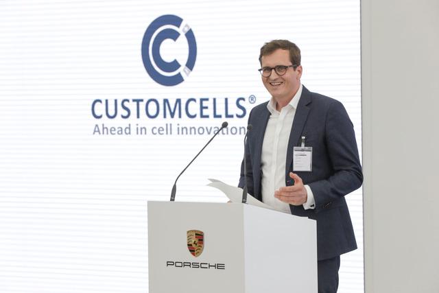 porsche customcells