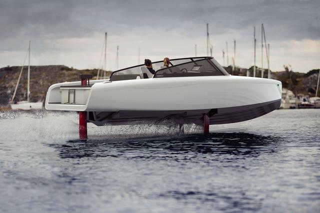 candela c 8 electric speedboat